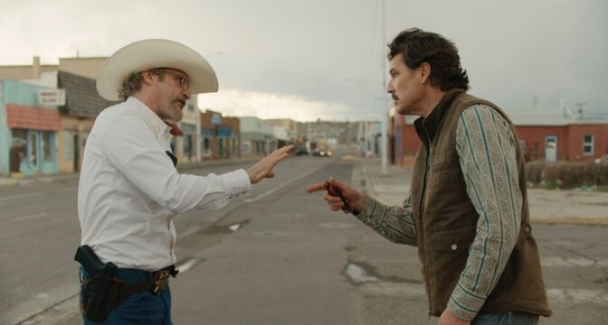 Joaquin Phoenix och Pedro Pascal är inte vänner i "Eddington".