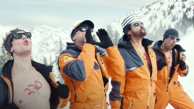 Steve Carell, Jason Schwartzman, Cory Michael Smith och Ramy Youssef i huvdrollerna.